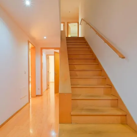 Bright & Modern Duplex With Terrace Telheiras Apartmán Lisboa