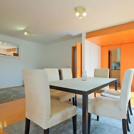 דירה Bright & Modern Duplex With Terrace Telheiras ליסבון